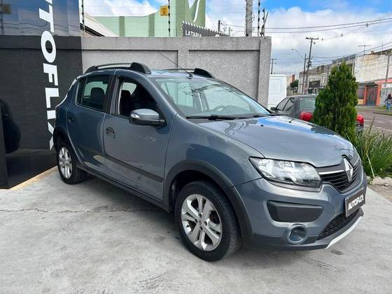 RENAULT SANDERO 1.6 STEPWAY 8V FLEX 4P MANUAL RENAULT SANDERO 1.6 STEPWAY 8V FLEX 4P MANUAL